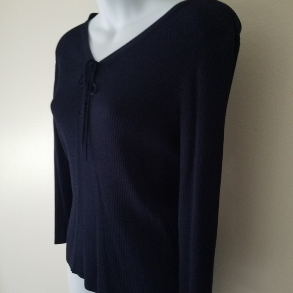 3/$20 Worthington Top - Picture 3 of 6